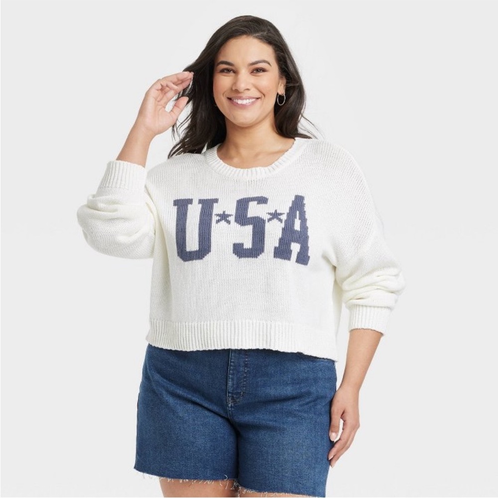 NWT Women's USA Flag Graphic Sweater Off-White 1X